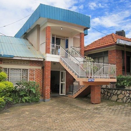 Keba Inn Lyamutundwe 外观 照片