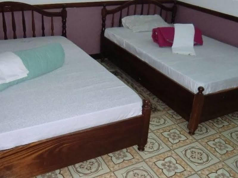 Keba Inn Lyamutundwe 外观 照片