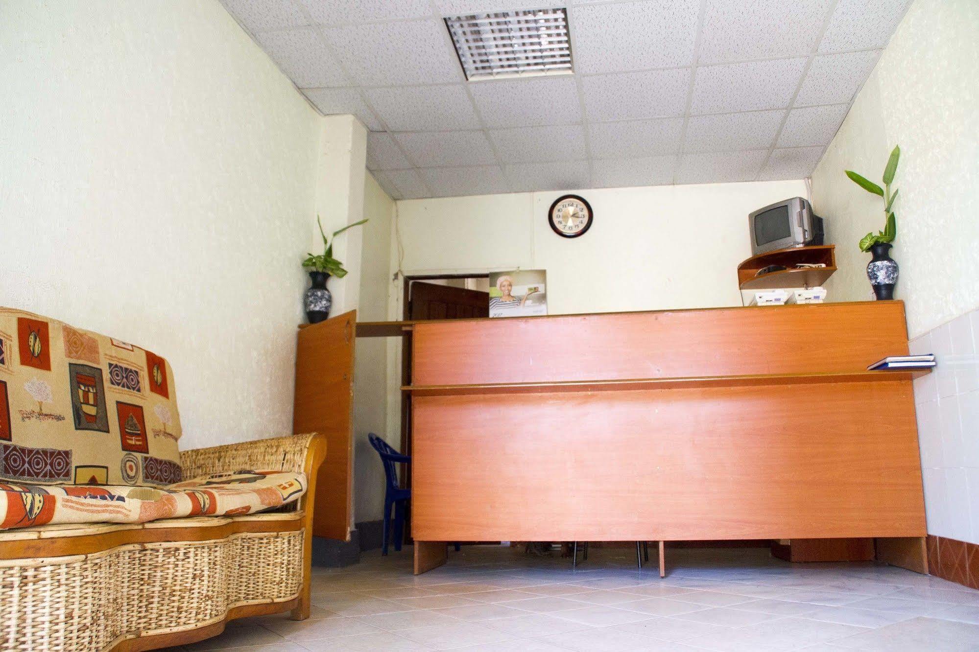 Keba Inn Lyamutundwe 外观 照片